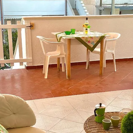 Chiaramare Vacanza, Casa Con Idromassaggio, Vicino Maldive Del Salento Appartement *