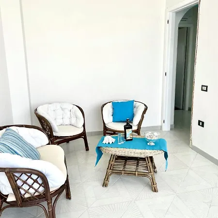 Chiaramare Vacanza, Casa Con Idromassaggio, Vicino Maldive Del Salento Apartamento *