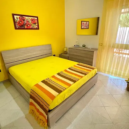 Chiaramare Vacanza, Casa Con Idromassaggio, Vicino Maldive Del Salento Apartamento *